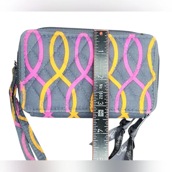 Vera Bradley Wallet In Jazzy Swirls - Picture 7 of 7